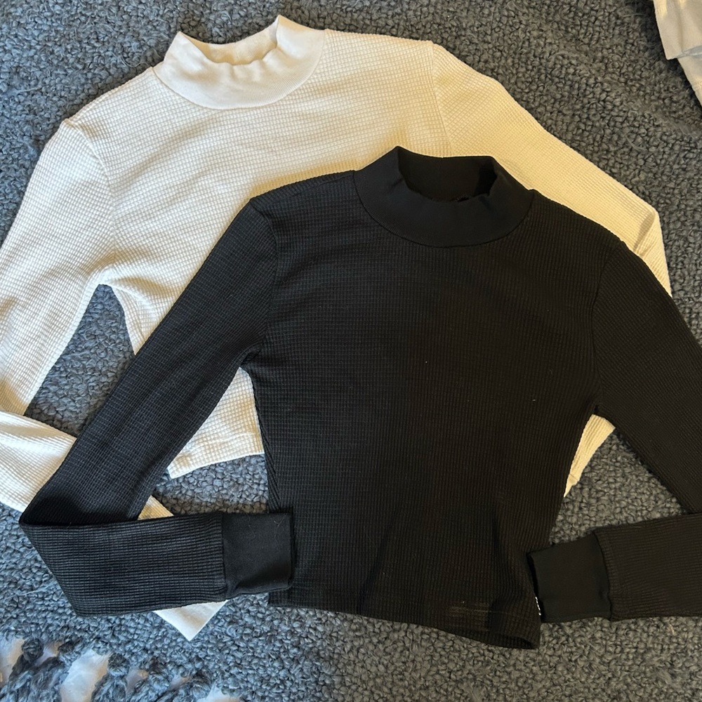 TNA mockneck crop tops